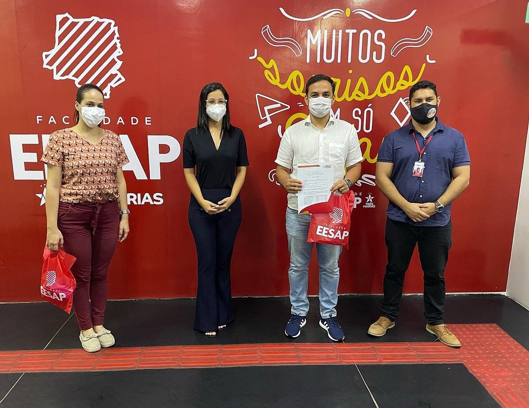 Prefeitura de Bananeiras firma convênio com a Faculdade EESAP em Guarabira para facilitar o ingresso dos servidores municipais e dependentes no ensino superior