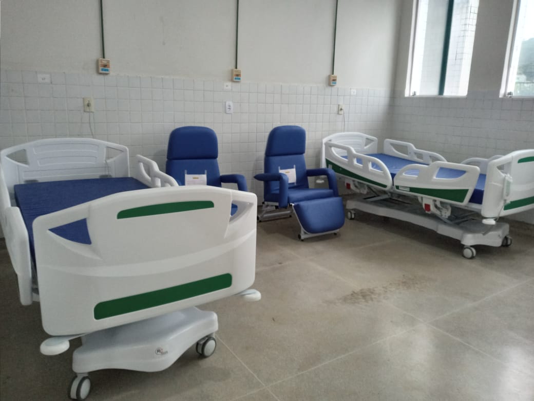 Hospital Municipal Dr. Clóvis Bezerra recebe quinze poltronas reclináveis