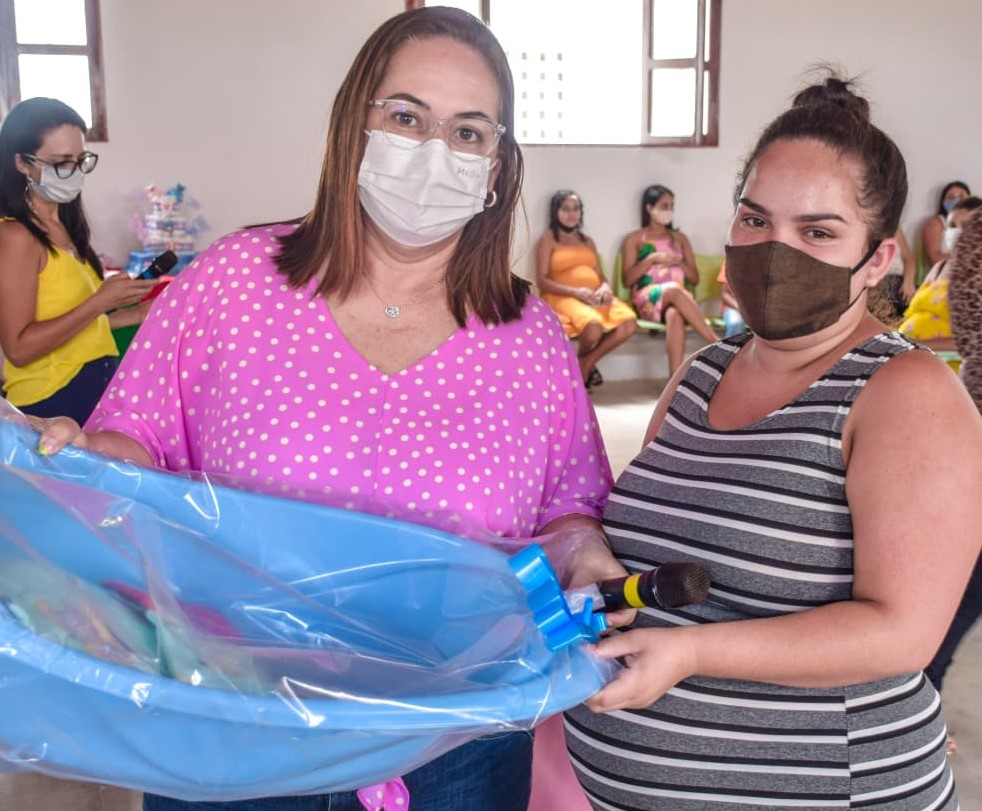 Realizada a última entrega de 2021 dos kits enxovais as mamães do Projeto Gerando Vidas